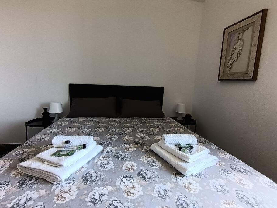 Forti Genova-Free Parking Castellaccio Apartment 2 ภายนอก รูปภาพ