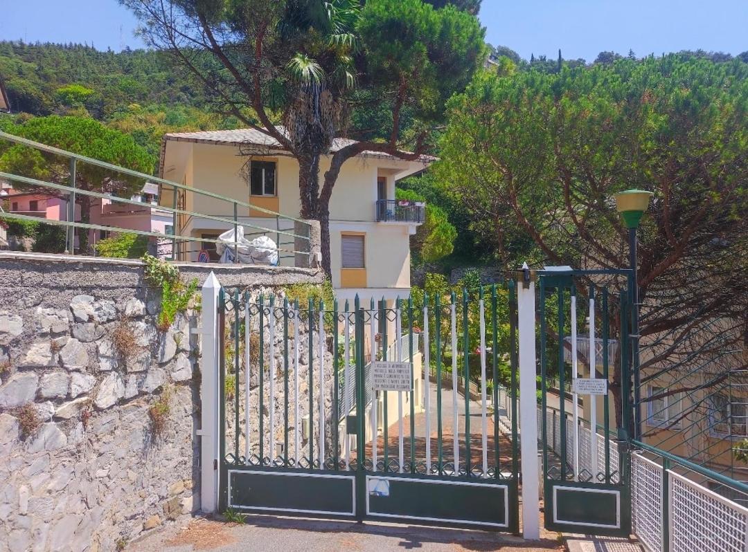 Forti Genova-Free Parking Castellaccio Apartment 2 ภายนอก รูปภาพ